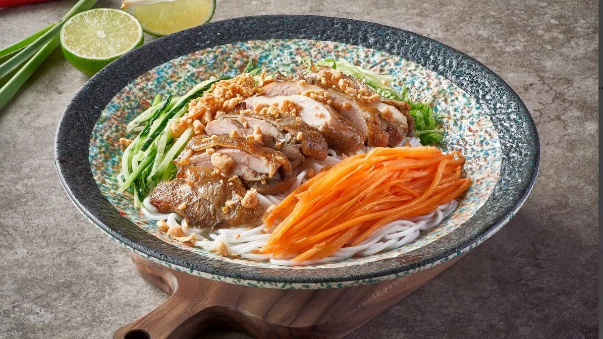 Highlights, Pho 11 Noodle Bar