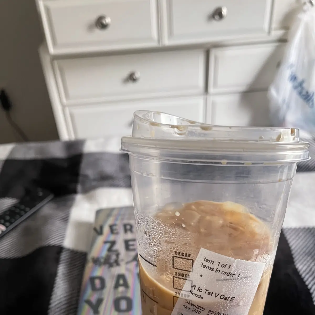 Iced Toasted Vanilla Oat Shaken Espresso