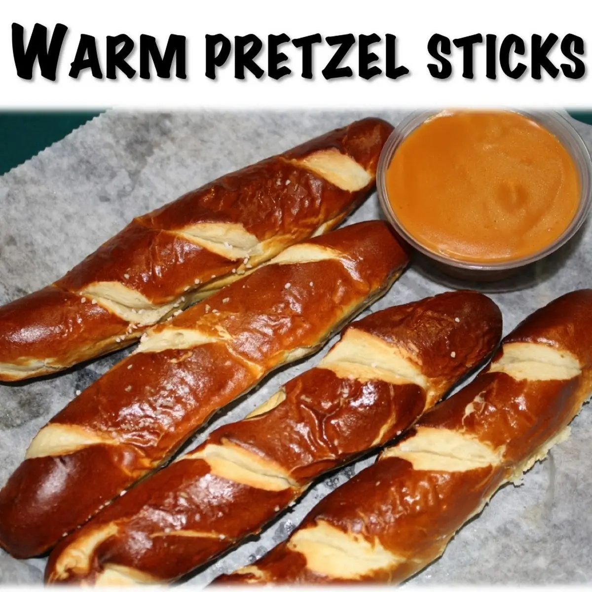 Hot Soft Pretzels w Cheese Sauce