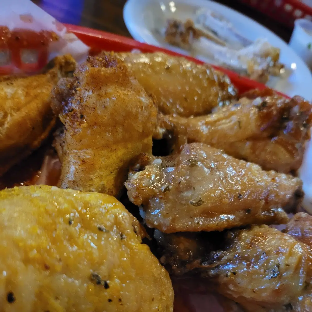 CHICKEN CAESAR SALAD