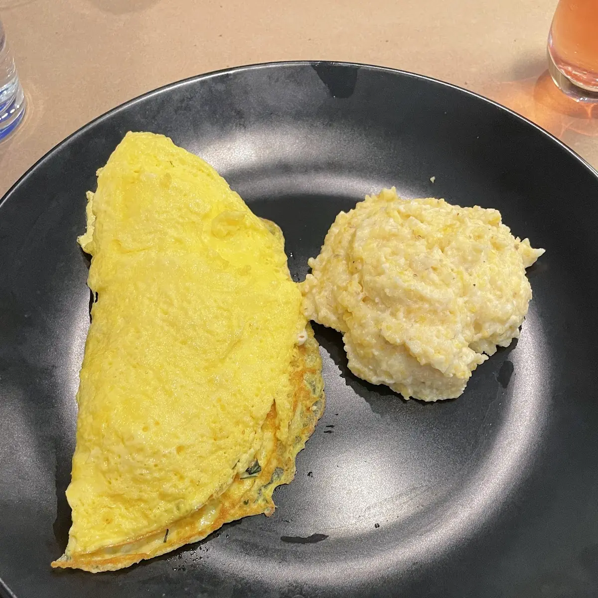 Veggie Omelette and Grits