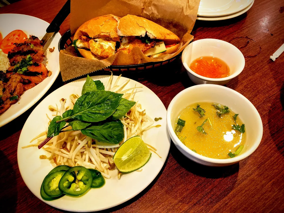 Banh MI BM3 Red BBQ