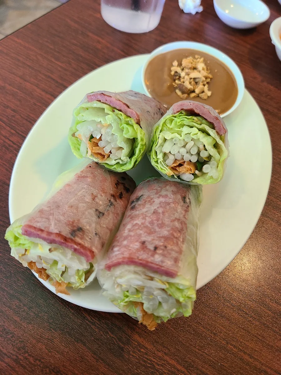 Nem Nướng Cuốn