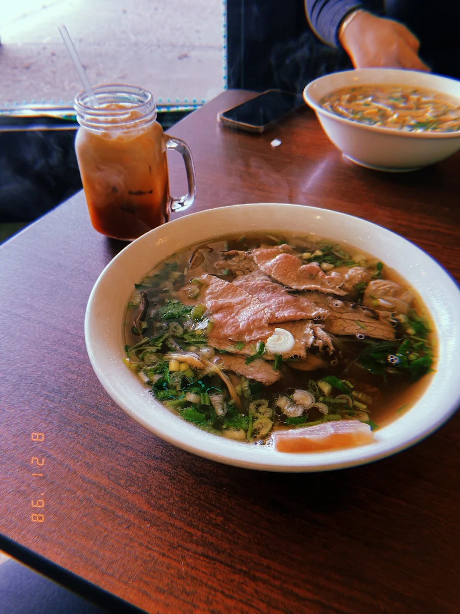 P4 - Pho Chin Gan
