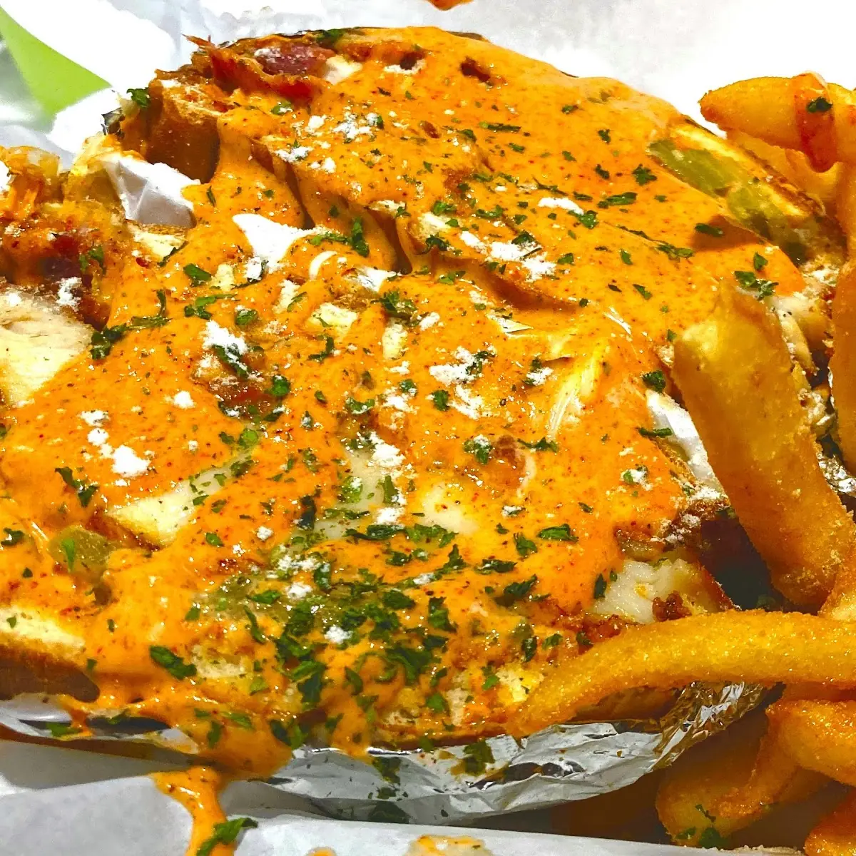 Crispy Chicken Sandwich w Chipotle Sauce