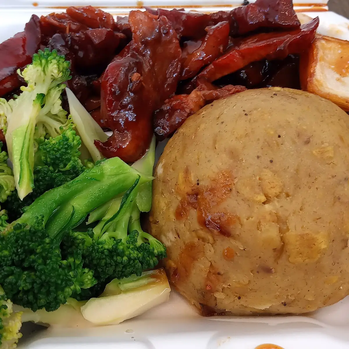 Mofongo w Boneless Spare Ribs and Broccoli