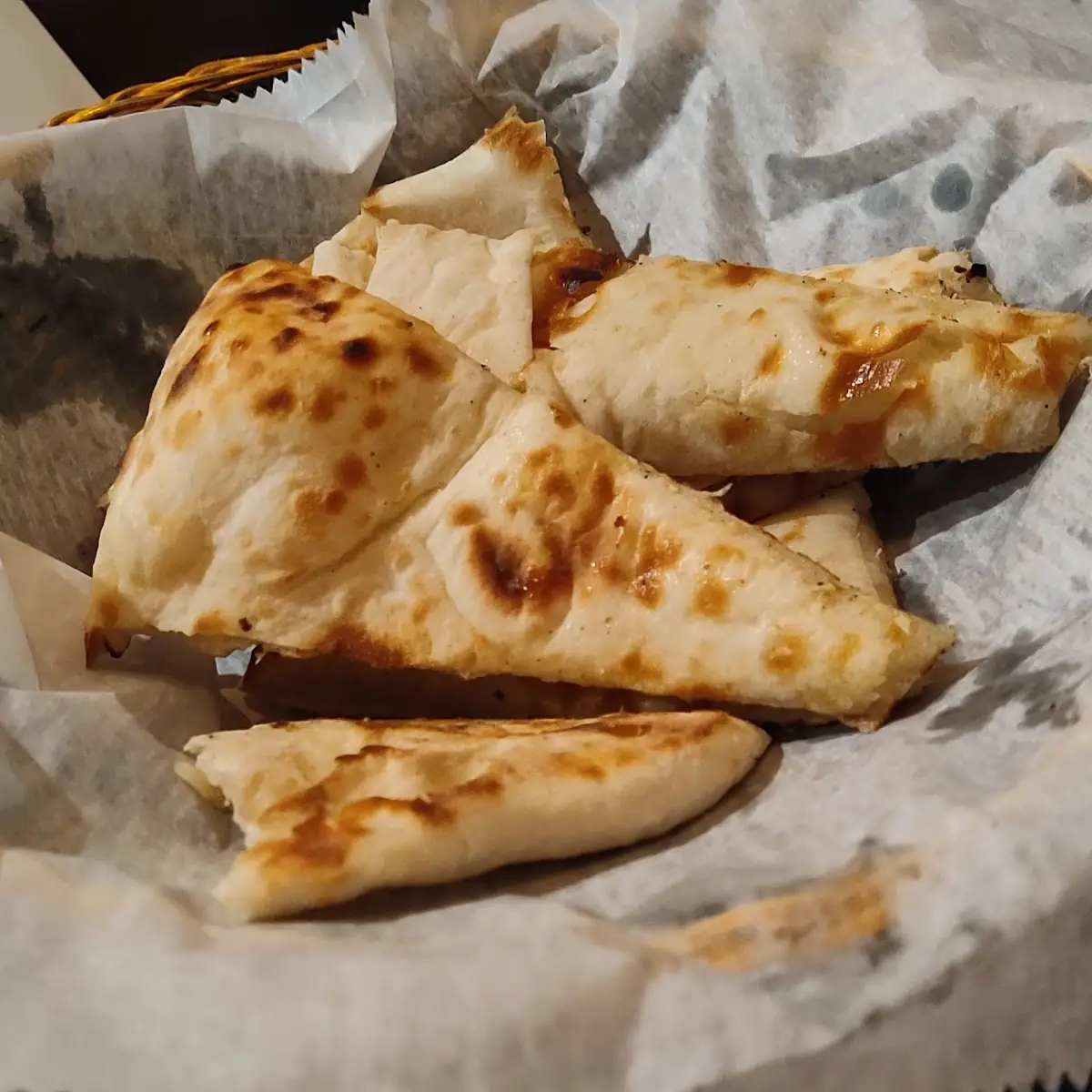 Mozzarella Cheese Truffle Naan