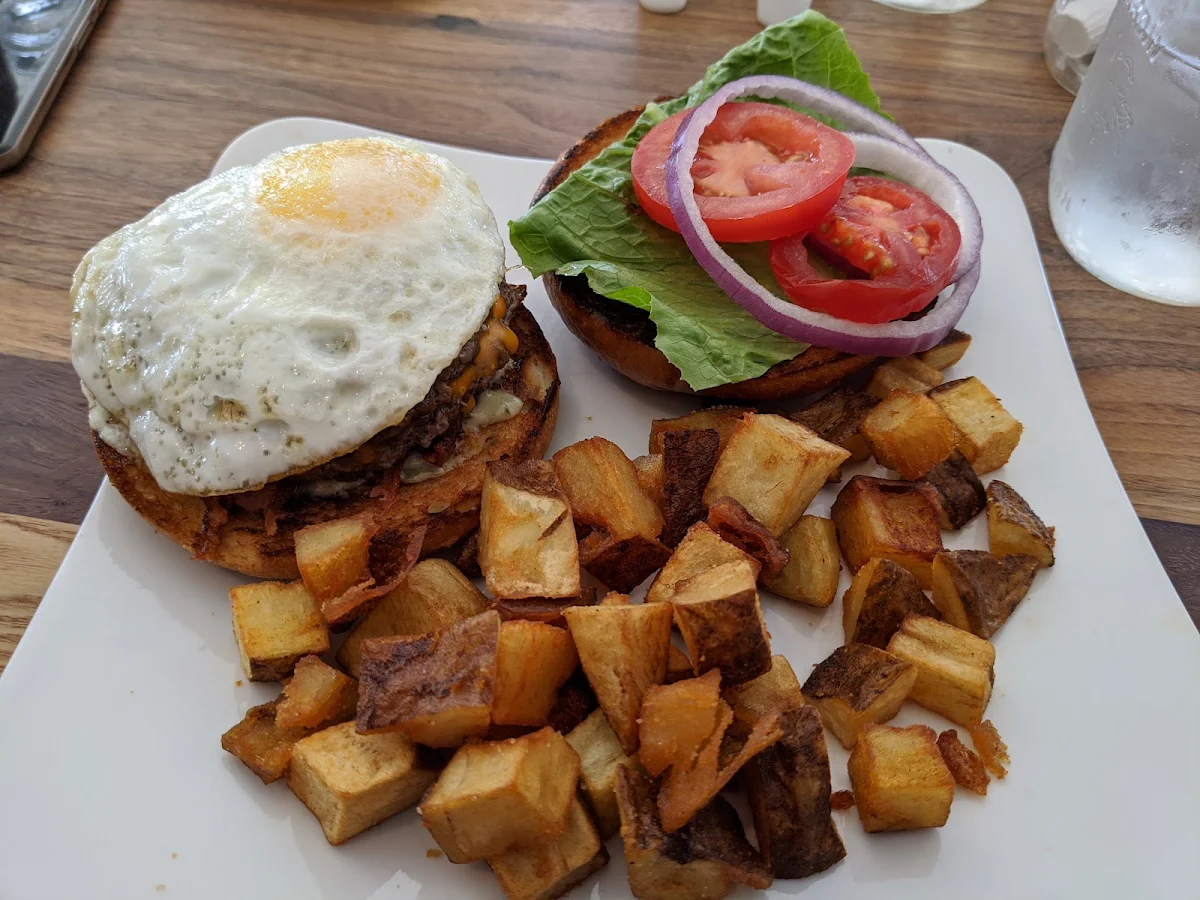 Early Burger, Twenty Eight Urban Kitchen