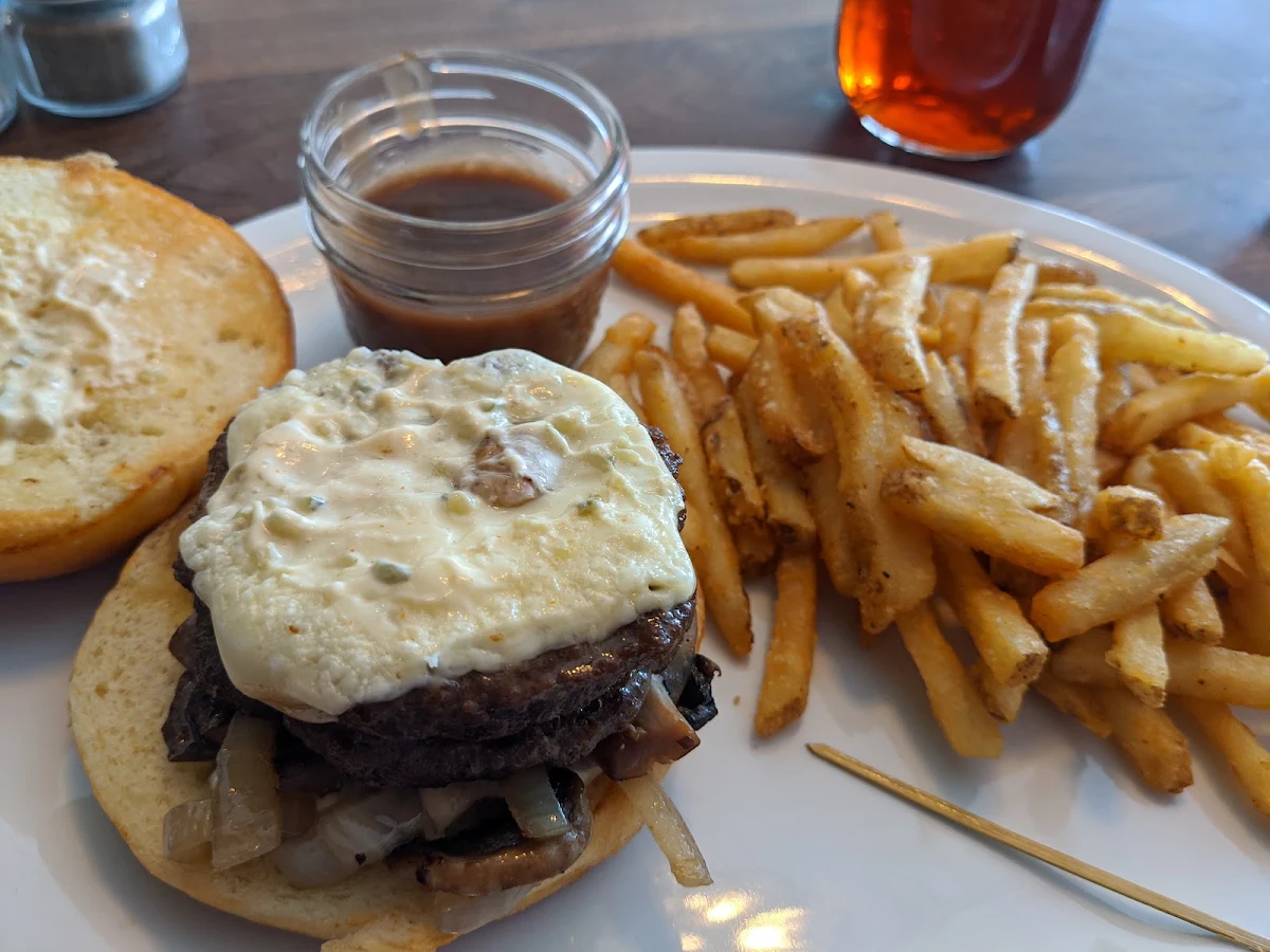 Mushroom Swiss Burger, Twenty Eight Urban Kitchen
