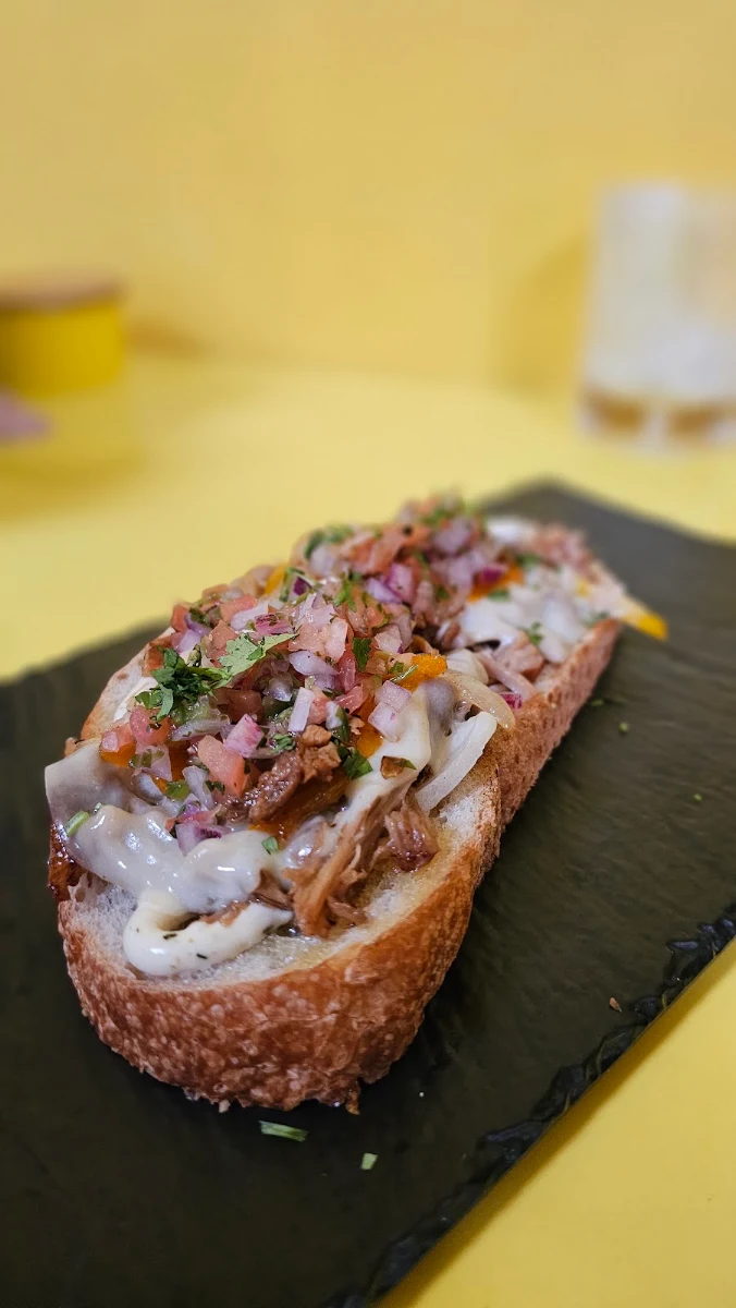 Pulled Pork Bruschetta