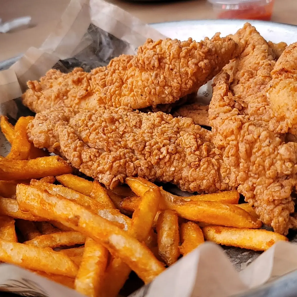 Fried Shrimp Basket with Fries