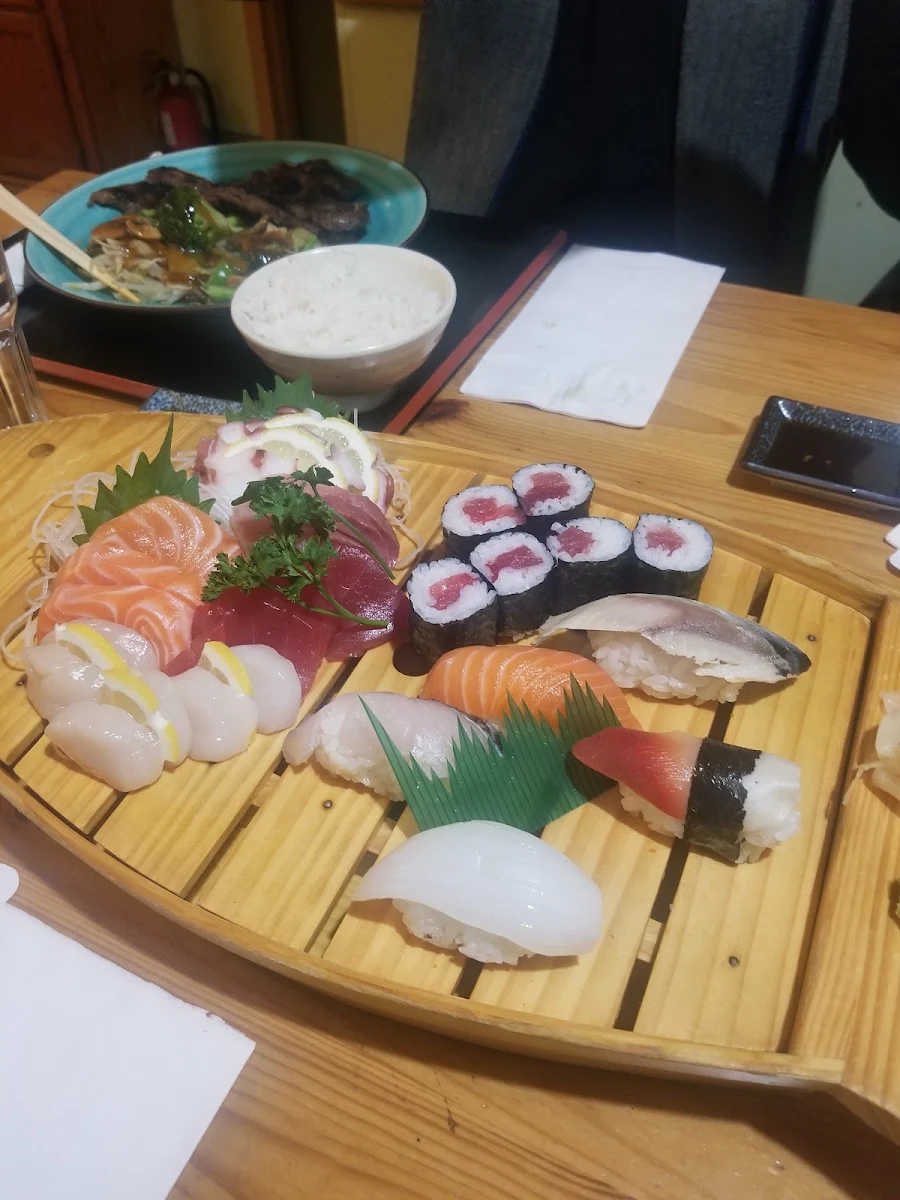 Sushi Sashimi Dinner, Toshi Japanese Restaurant