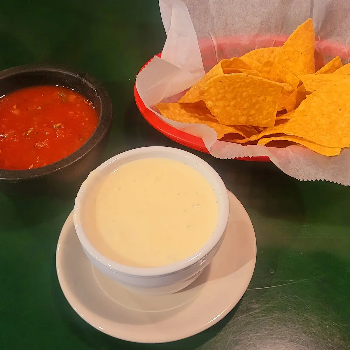 Chips and Salsa with Queso Dip