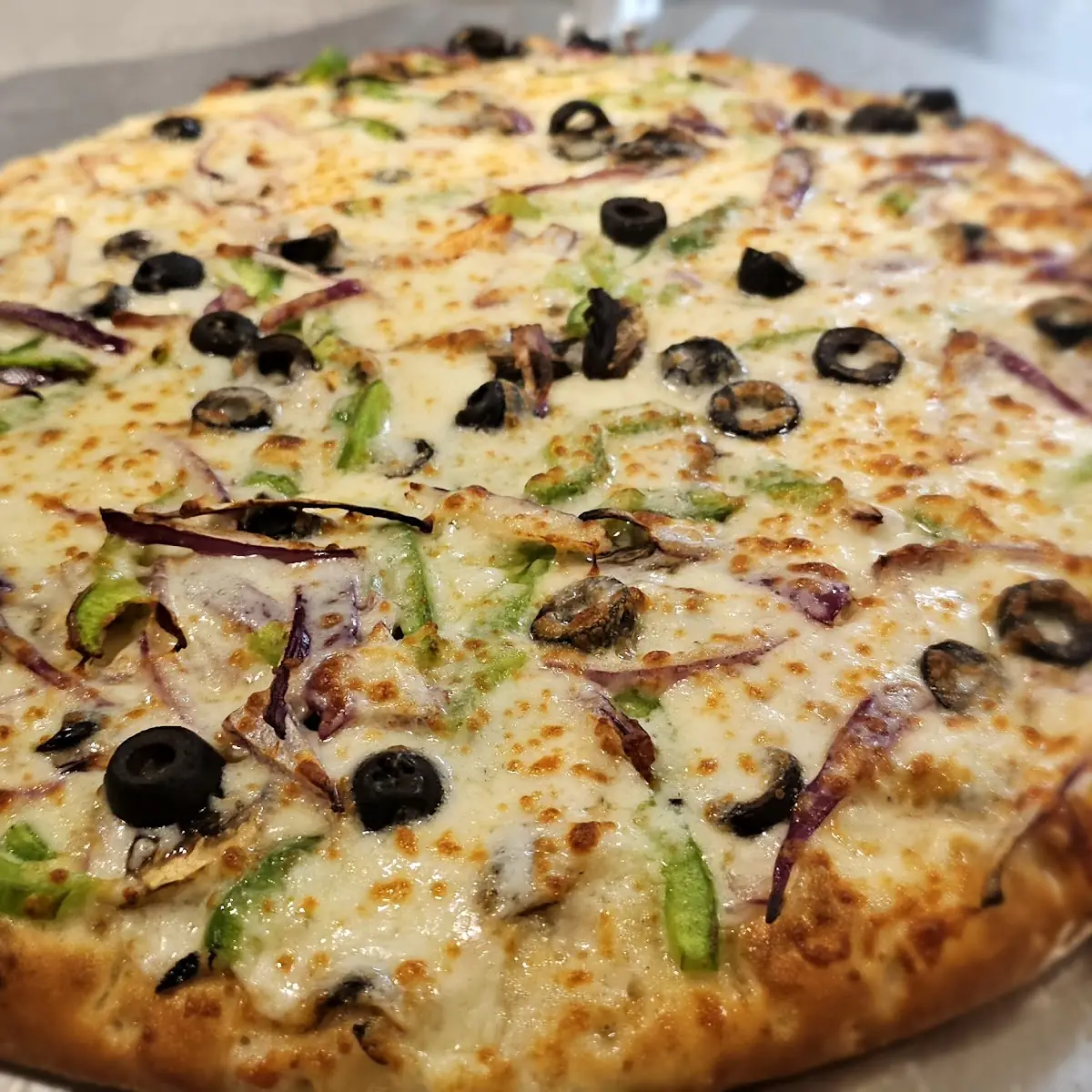White Sauce Veggie Pizza