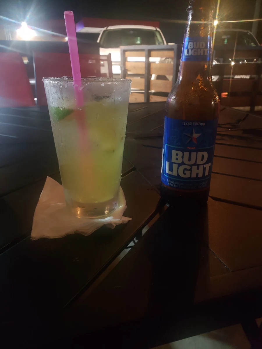 Margarita on the Rocks Bud Light