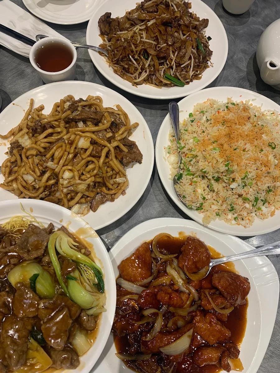 Beef Eried Ho Fan in XO Sauce, Sun's BBQ Restaurant