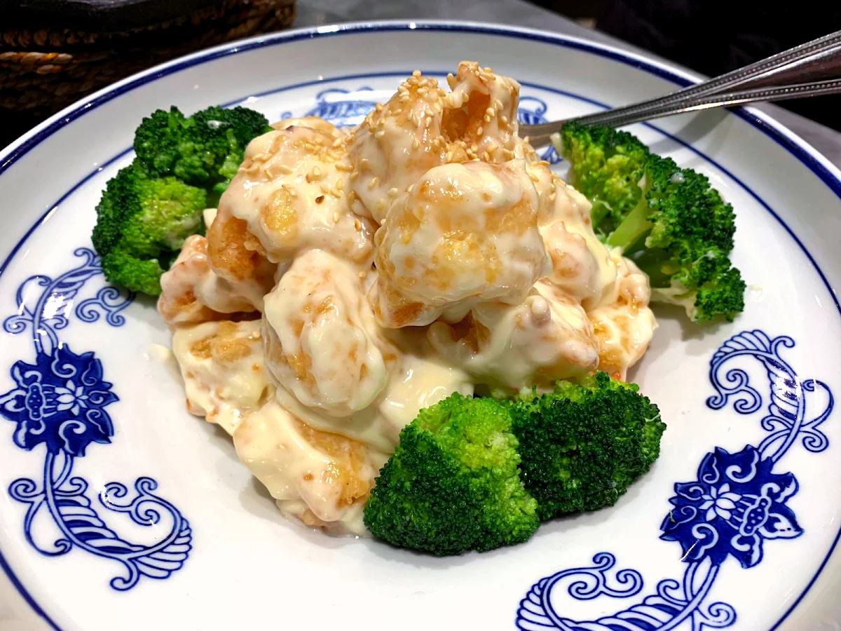 Fried Prawns in Mayonnaise Sauce, Sun's BBQ Restaurant