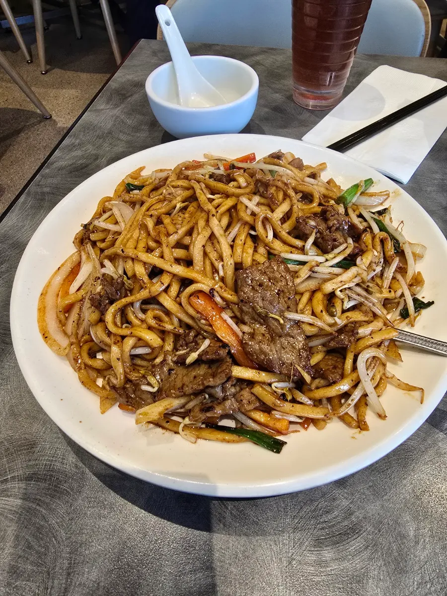 Noodle Dish, Sun's BBQ Restaurant