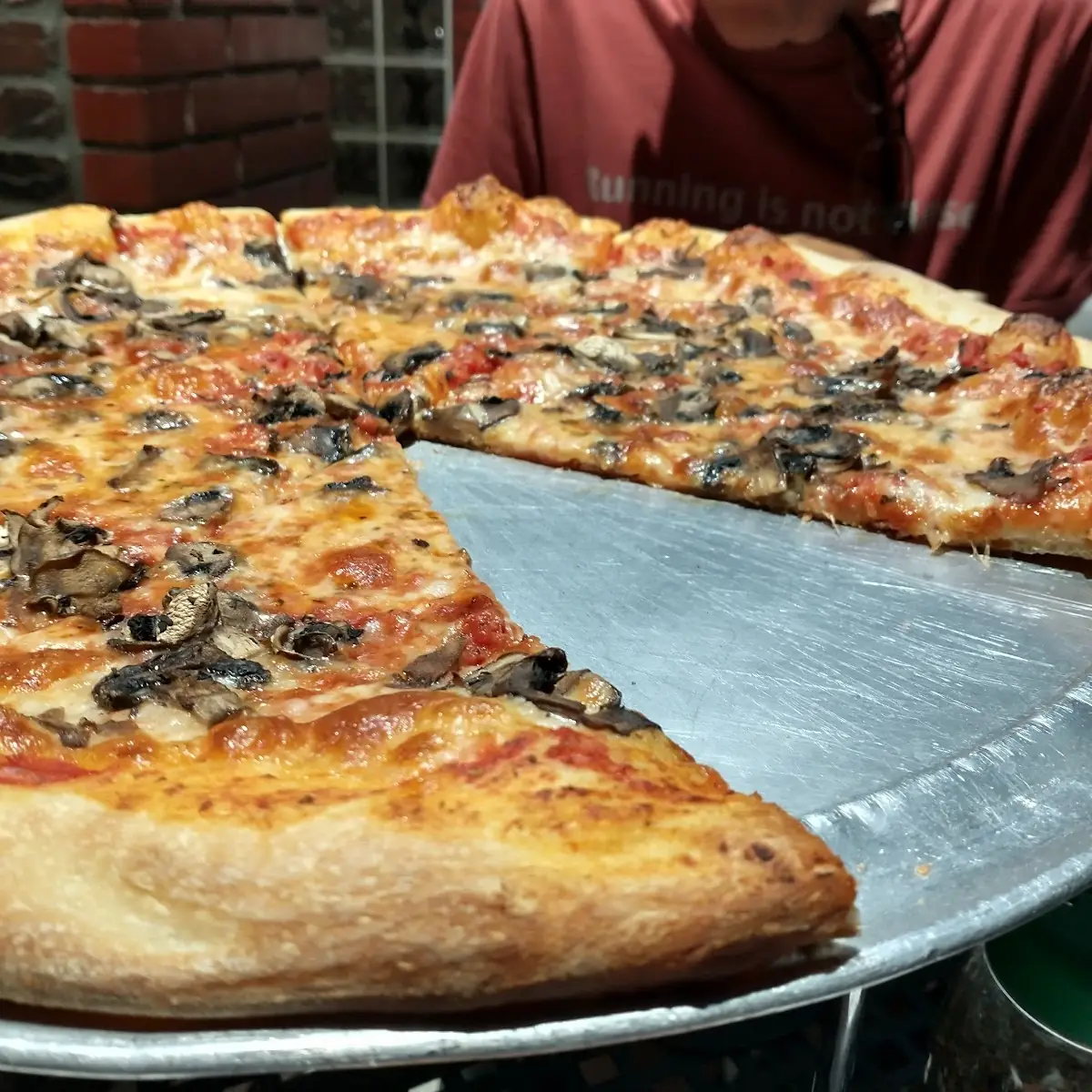 Large Mushroom Pizza