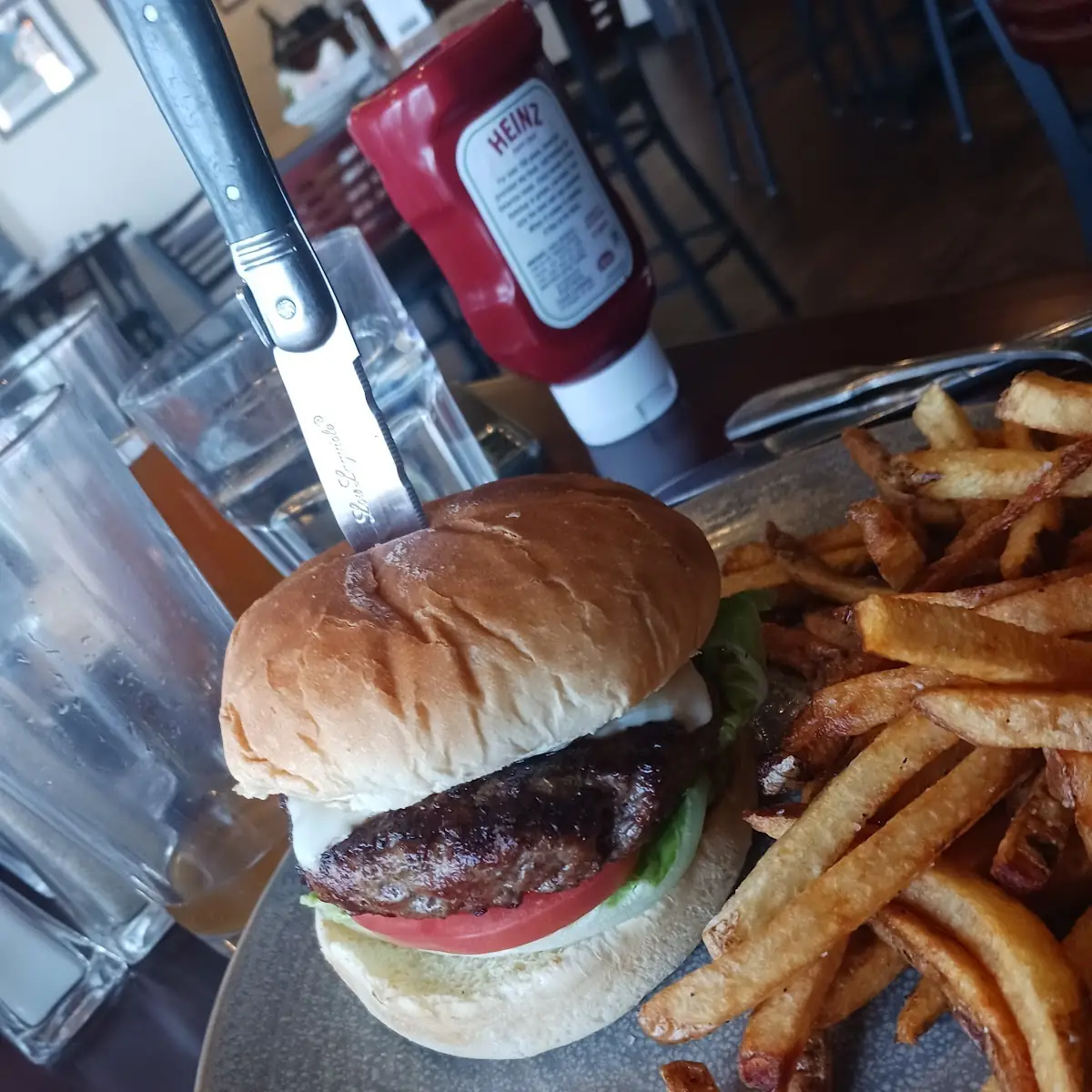 Cheeseburger Deluxe