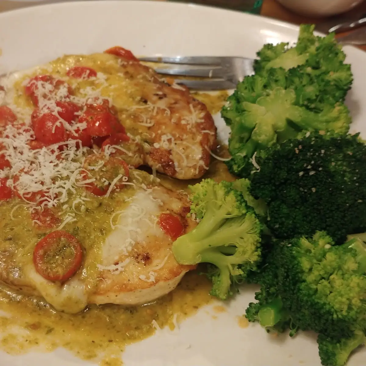 Grilled Chicken Margherita