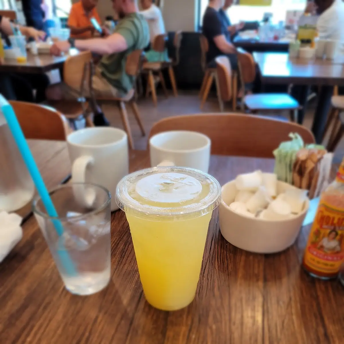 100 Cold Squeezed Orange Juice