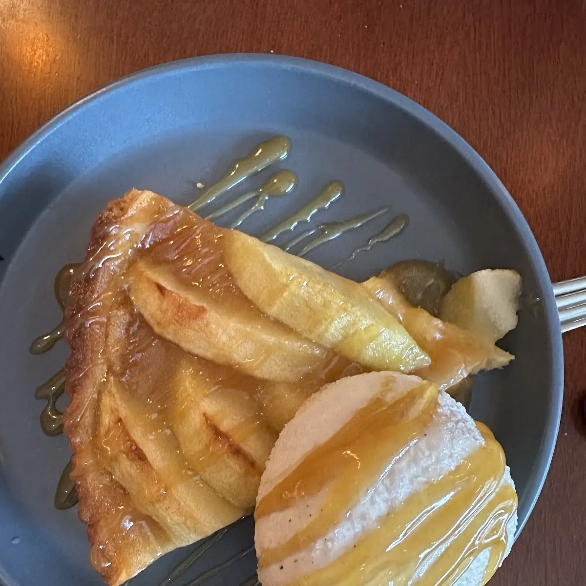 Apple Pie with Ice Cream