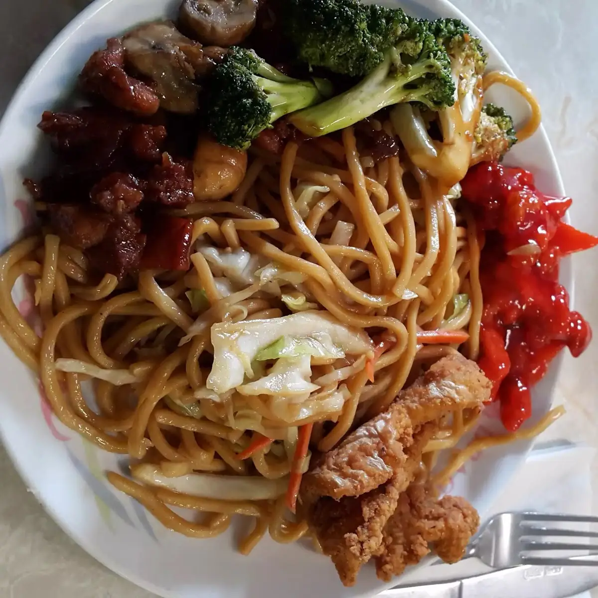 Lo Mein with Broccoli Chicken