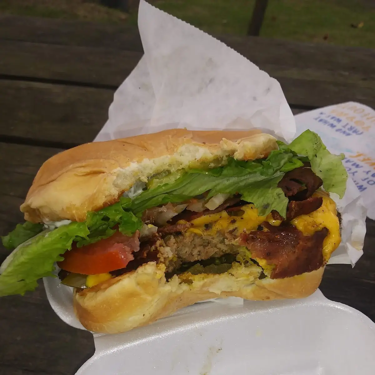 Angus Bacon Cheeseburger