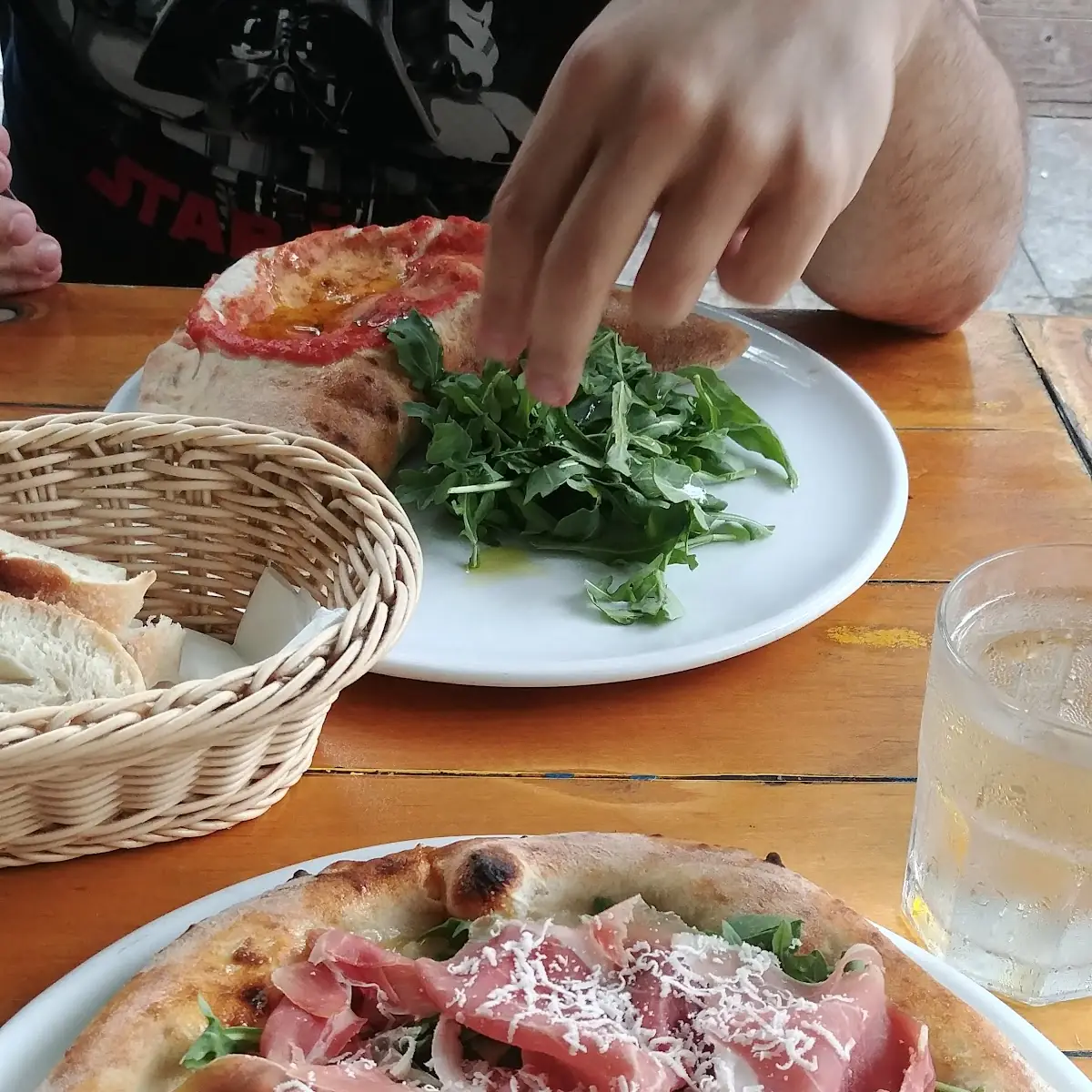 Arugula and Pruschutto Pizza Prosciutto