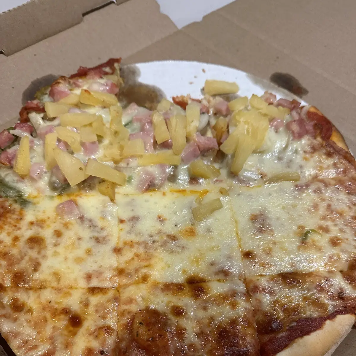 Hawaiian Pizza