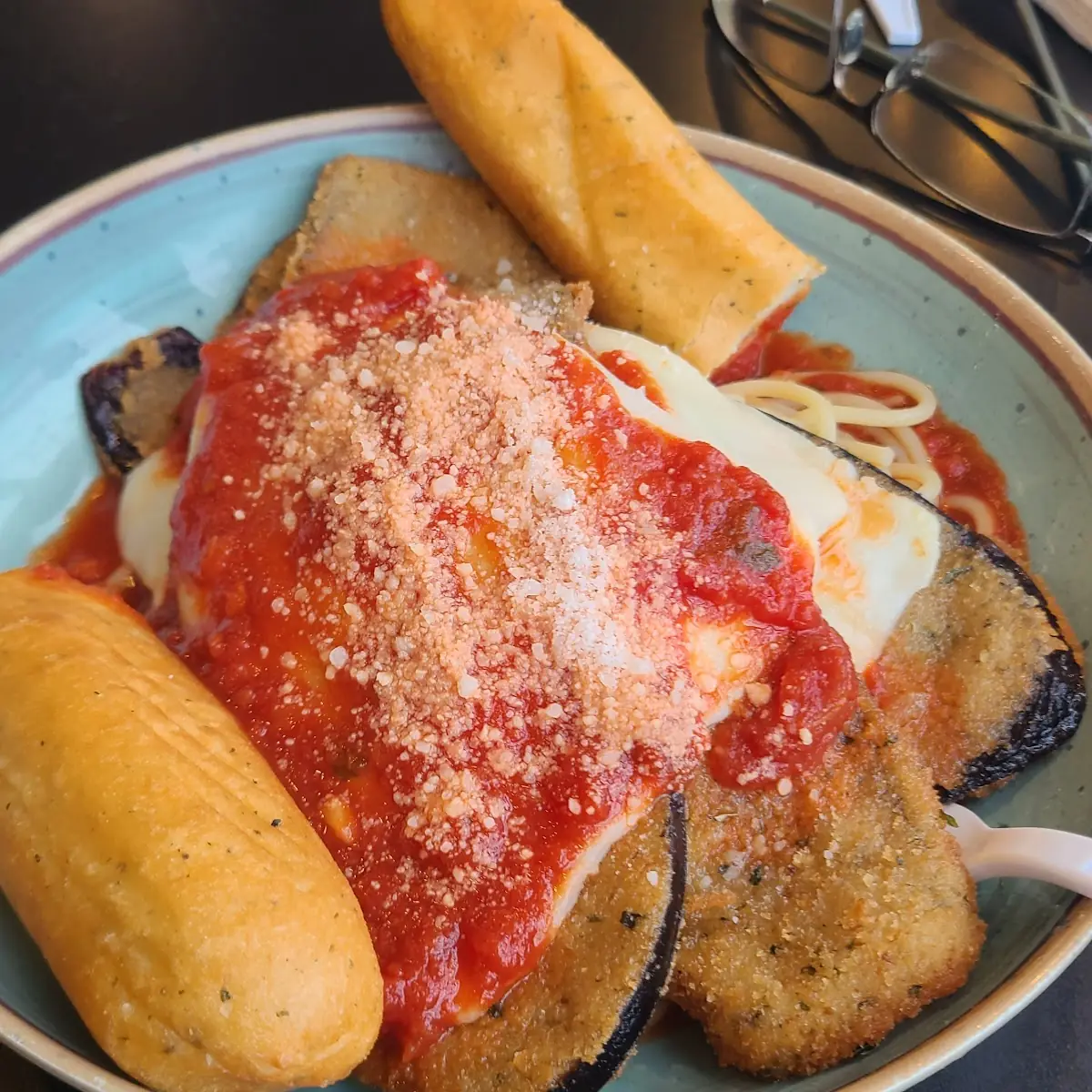 EGGPLANT PARMESAN DINNER Entrée