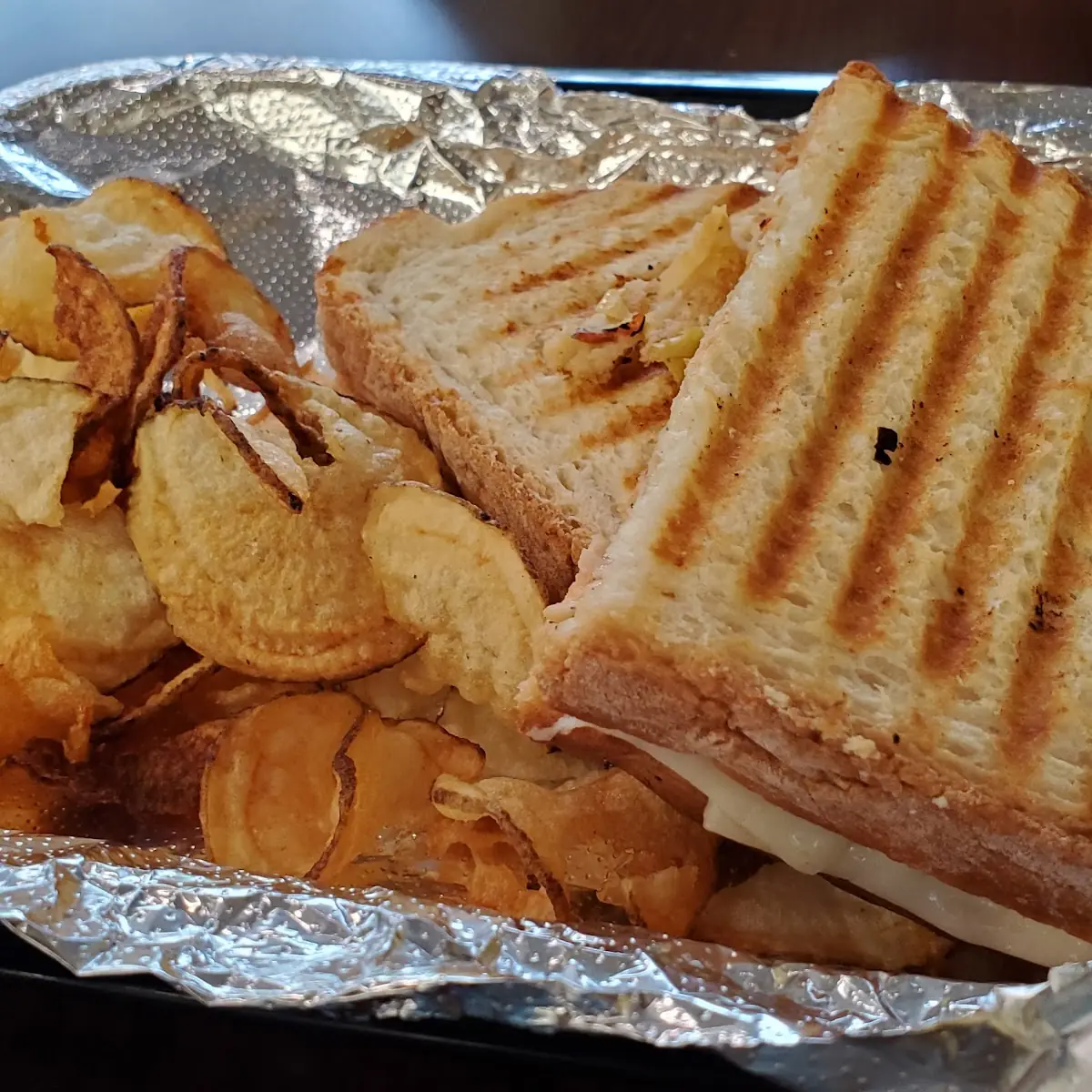 Grilled Cheese w Chips