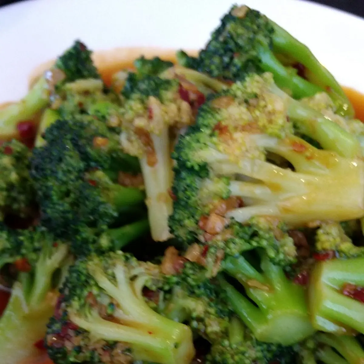 Sauteed Broccoli w Garlic Sauce