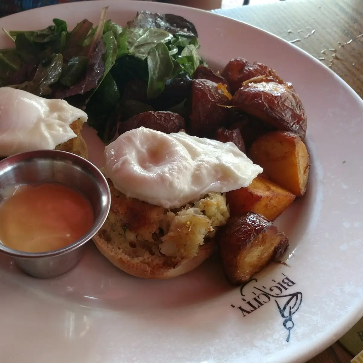 Crab Cake Eggs Benedict