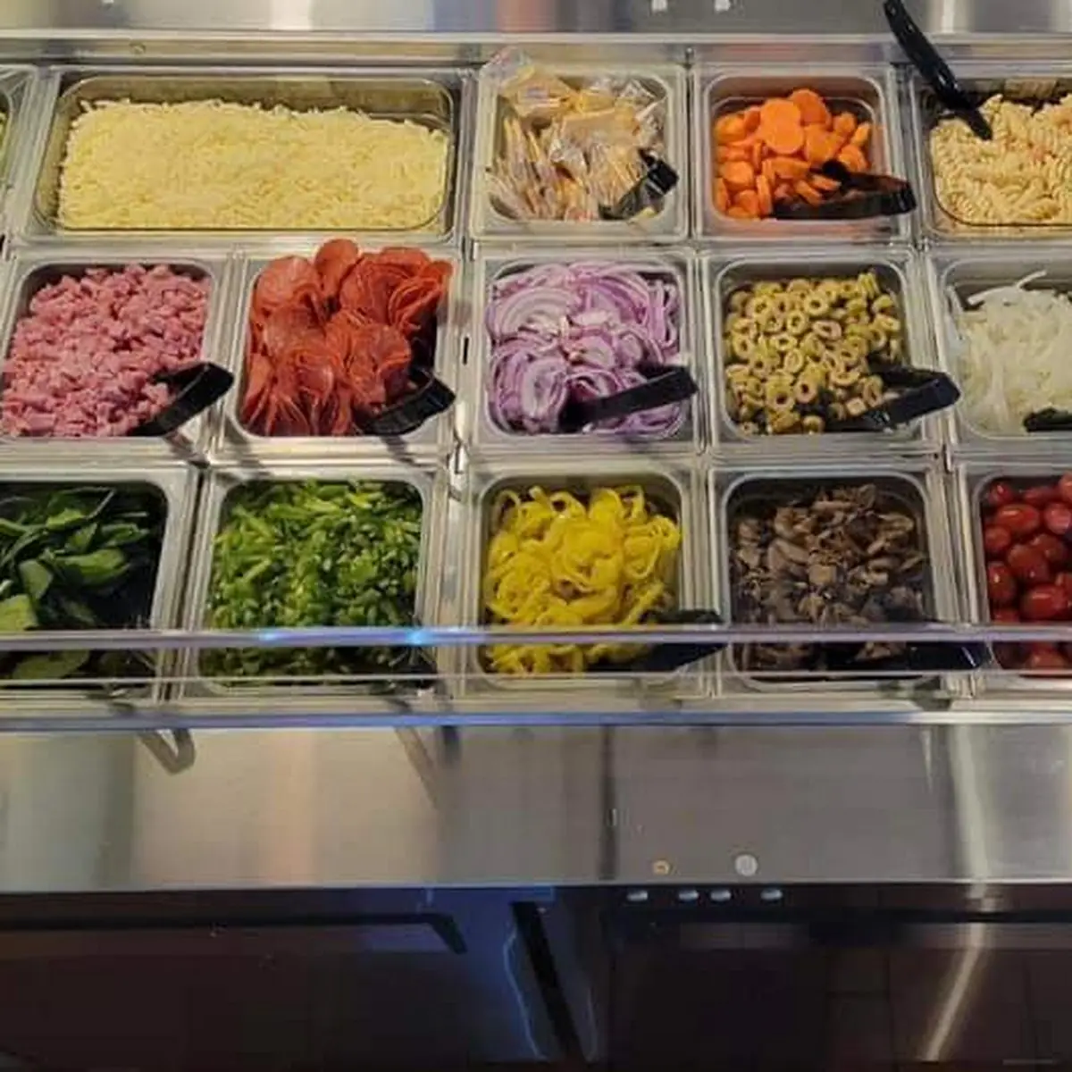 New Salad Bar at Giovanni's Pizza