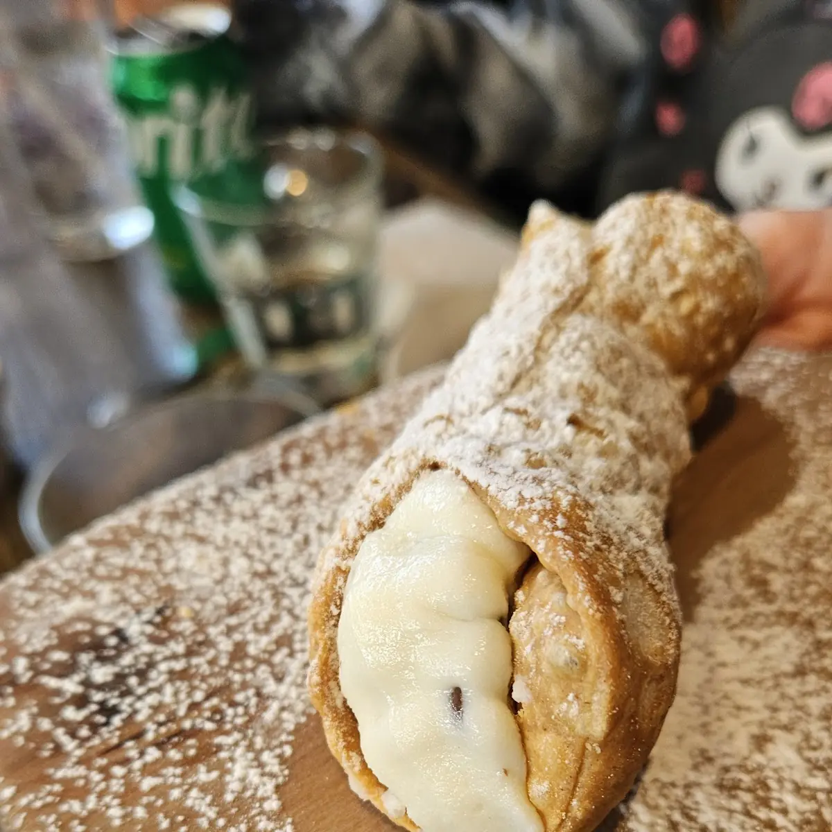 Chocolate Chip Cannoli