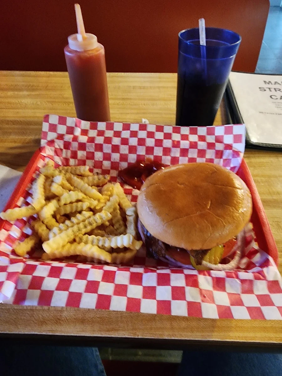 Bacon Cheeseburger & Fries