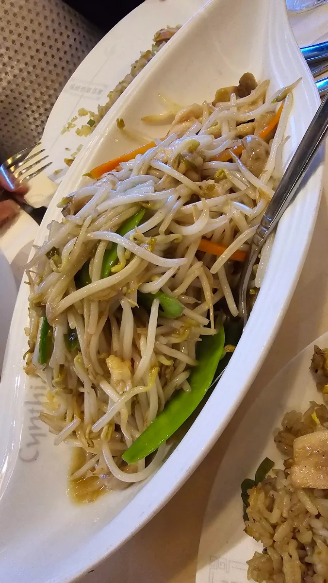 Chicken Chow Mein, Cynthia's Chinese Restaurant - Oakville