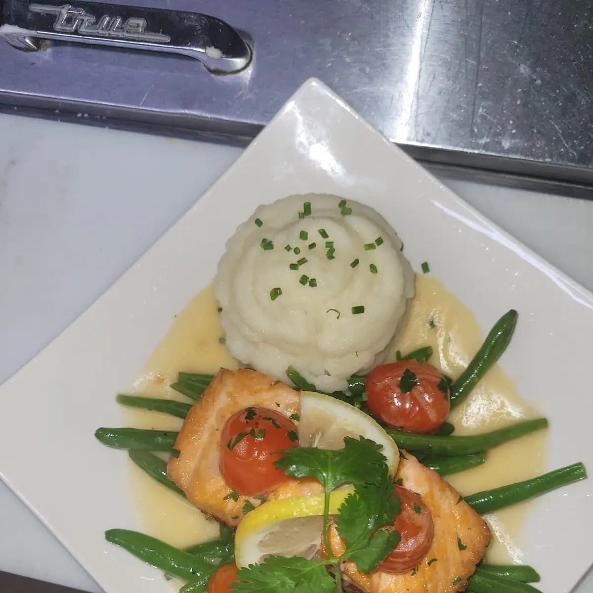 Salmon over Green Beans
