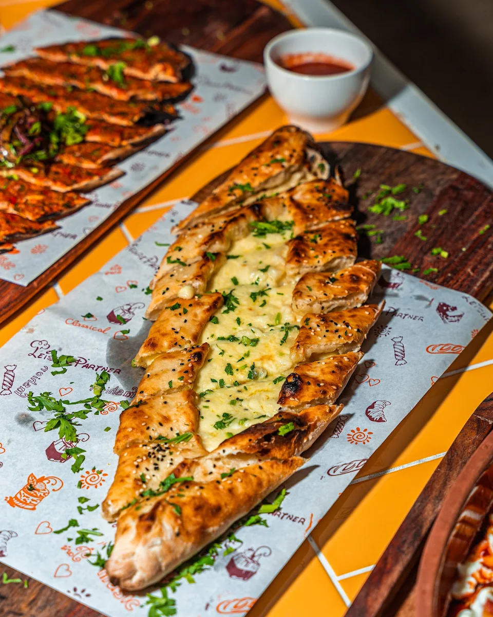 Garlic & Cheese Pide V, Turkuaz Turkish Cuisine