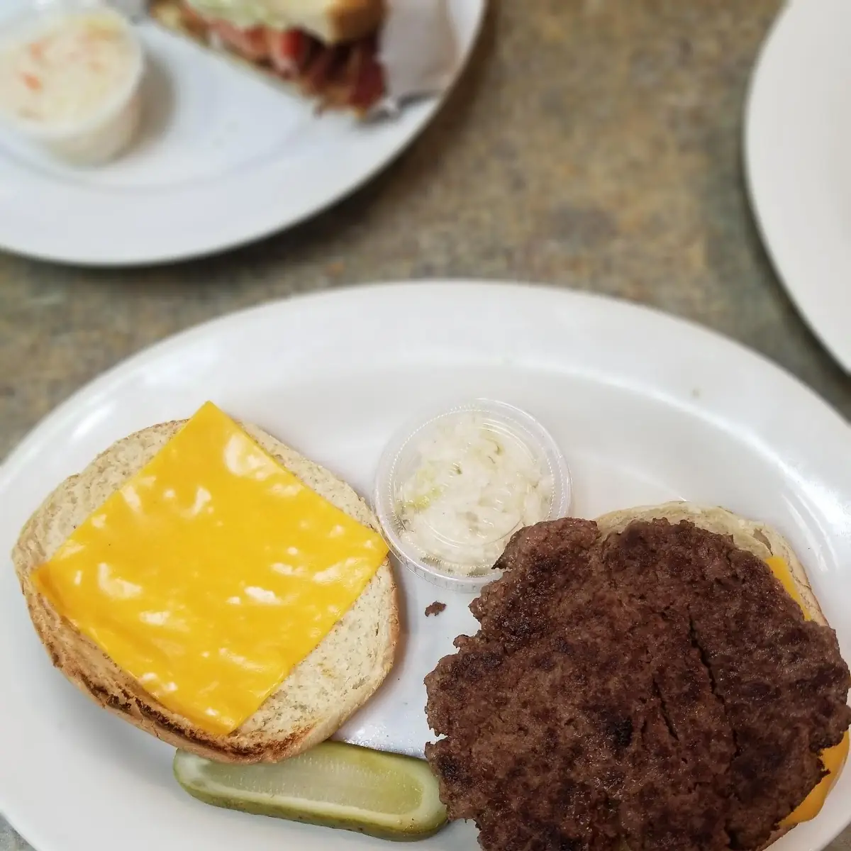 Cheeseburger Deluxe