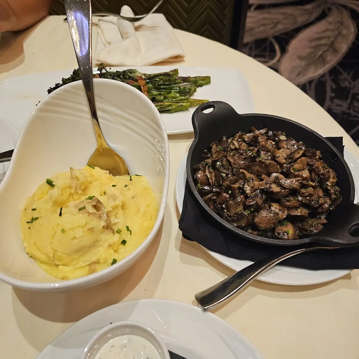 Mashed Potatoes and Herbed Mushrooms