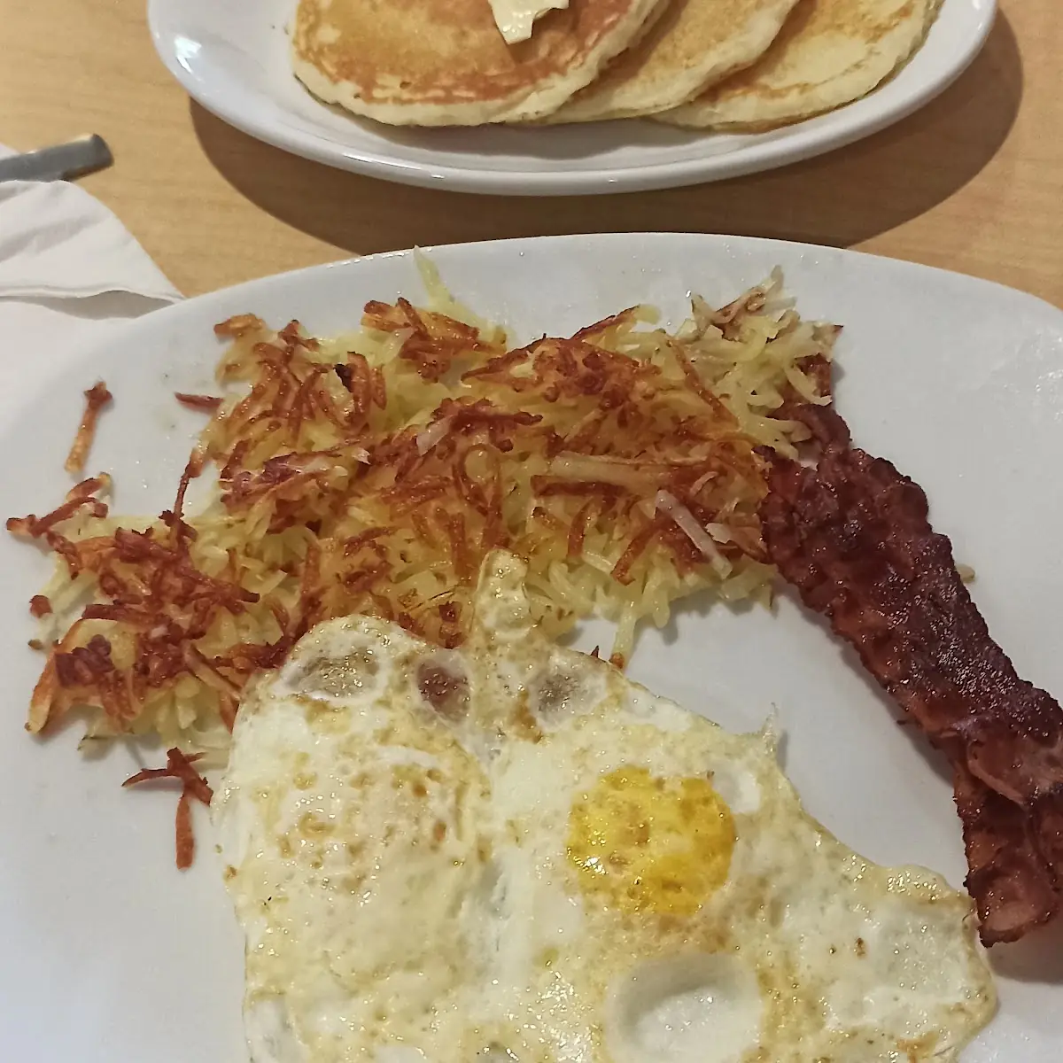 Ovos Com Bacon E Batata Café Americano