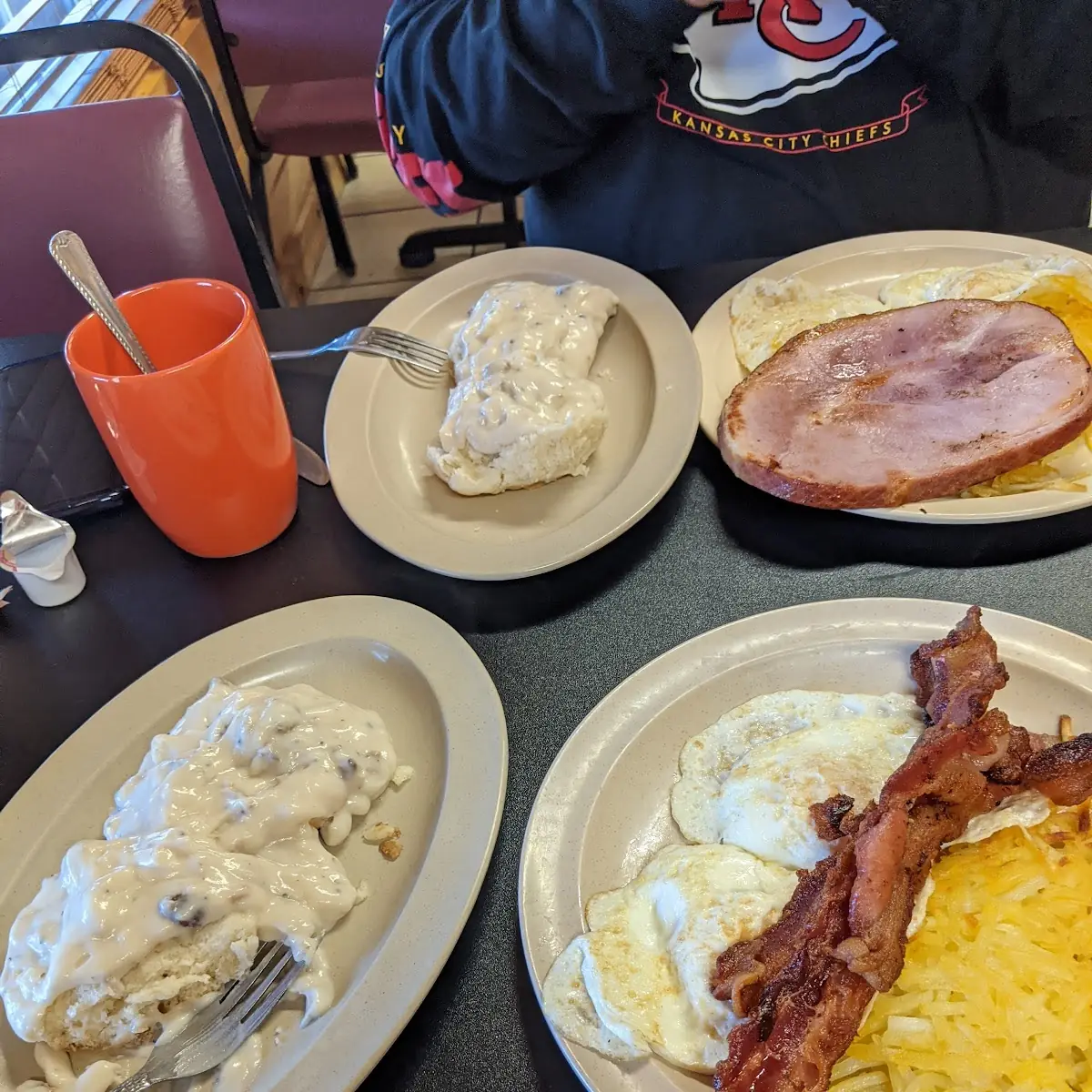 2 Eggs Hash Browns Bacon