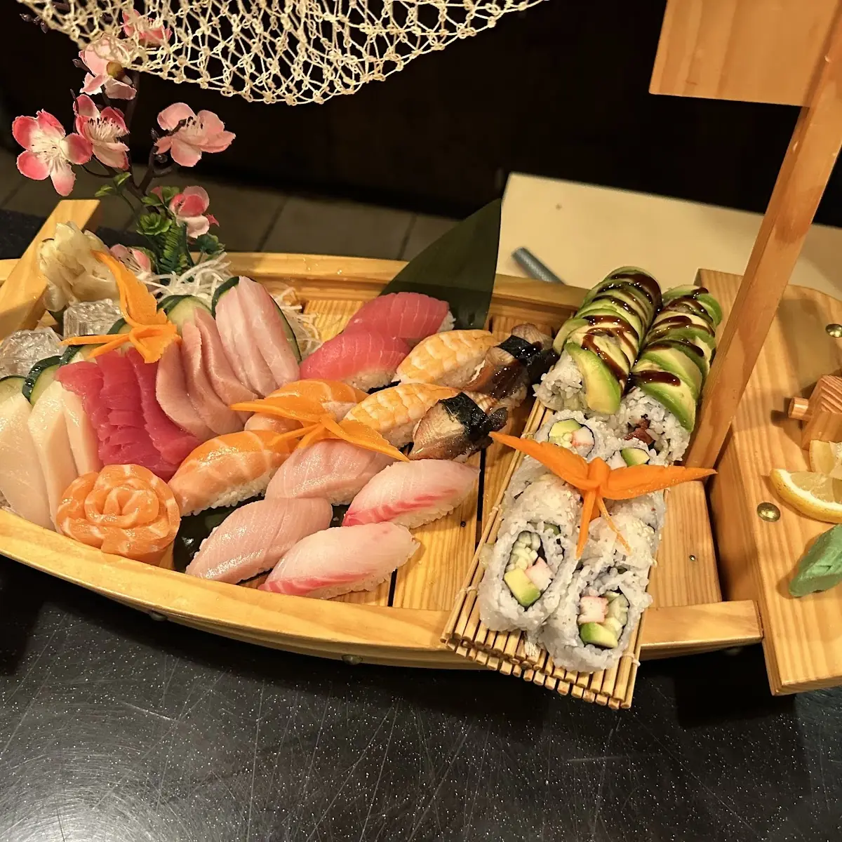 3. Sashimi Sampler (6 Pcs)