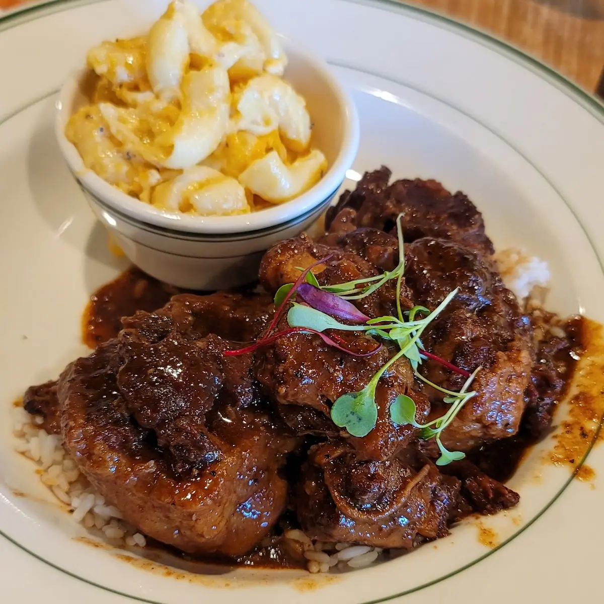Oxtail with Mac and Cheese