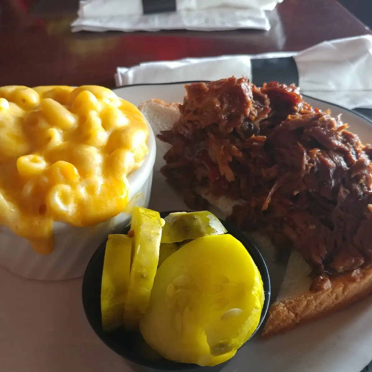 Smoked Brisket with Mac & Cheese