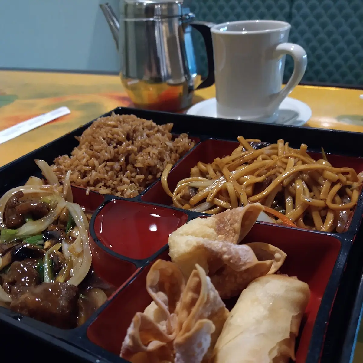 Bento Box Beef Donburi and Chicken Lo Mein