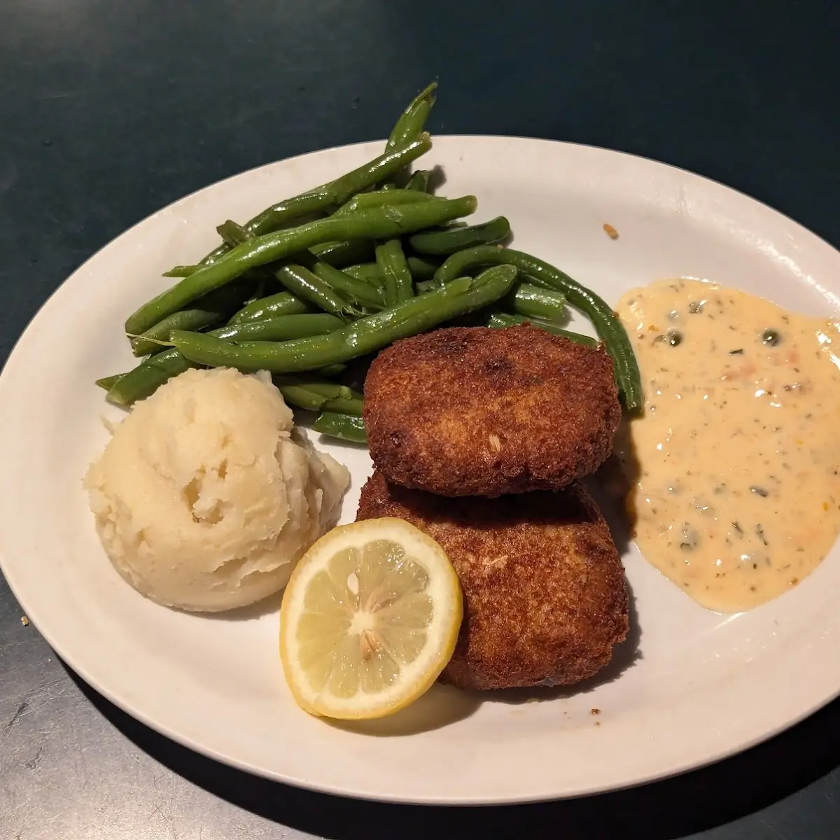 Pelican's Housemade Crab Cakes